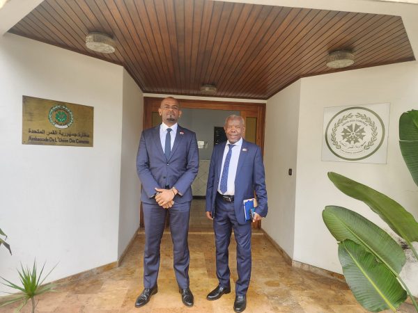 Visite du Secrétaire Général du Gouvernement 🇰🇲 à la Chancellerie.